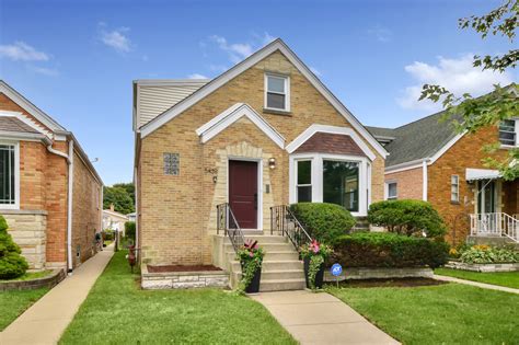 Explore <b>rentals</b> by neighborhoods, schools, local guides and more on Trulia!. . Houses for rent in chicago by owner